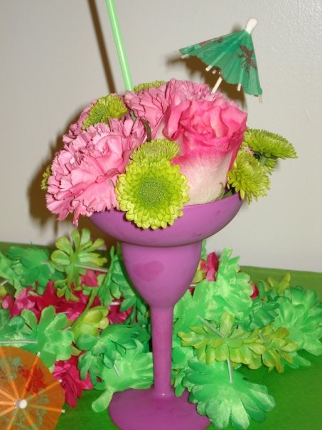 pink rose flower arrangements. Margarita glass flower