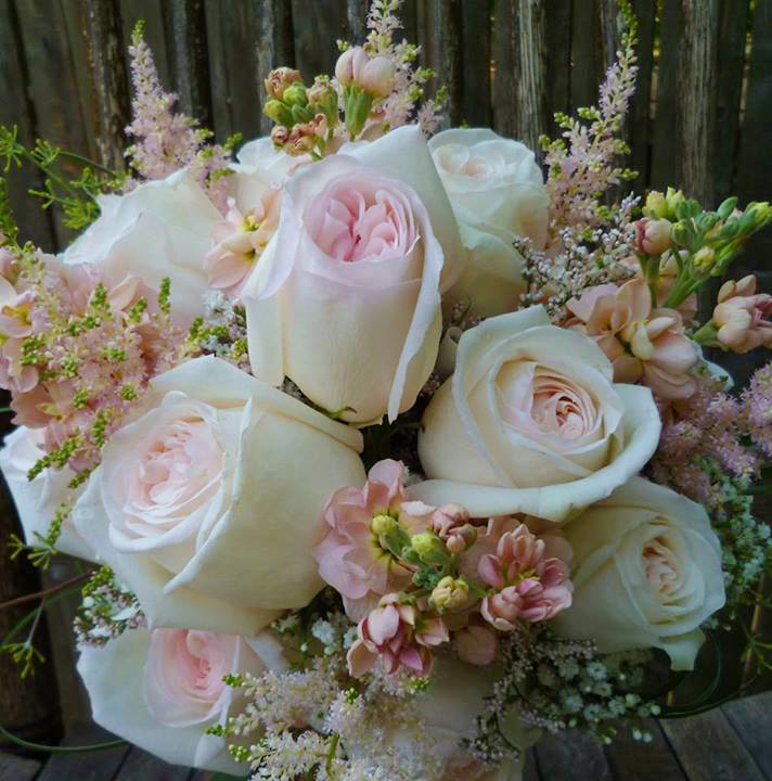 Pink wedding flowers for summer weddings