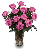 Vase of 12 lavender roses with leather leaf