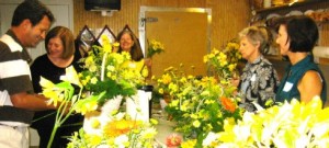 Sips & Snips Design Class Photos by Helena Florist