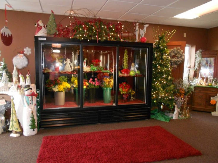 Christmas decor and FLOWERS!