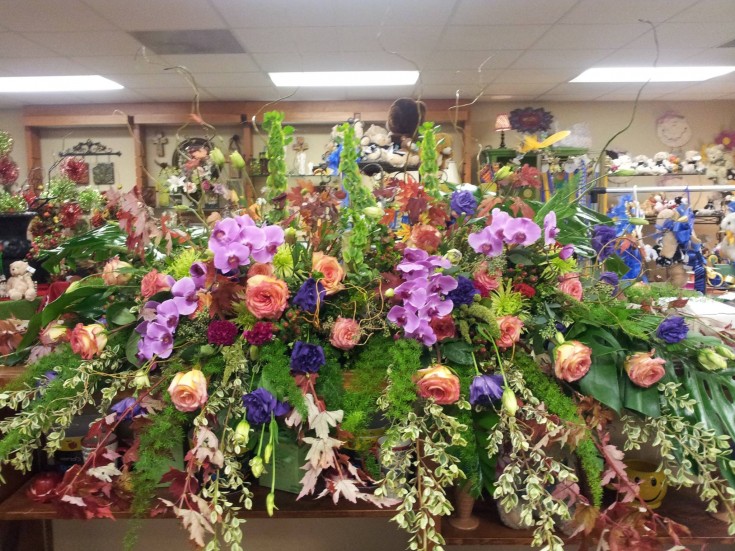 A gorgeous casket spray from Forget-Me-Not Flowers and Gifts in Chandler, TX