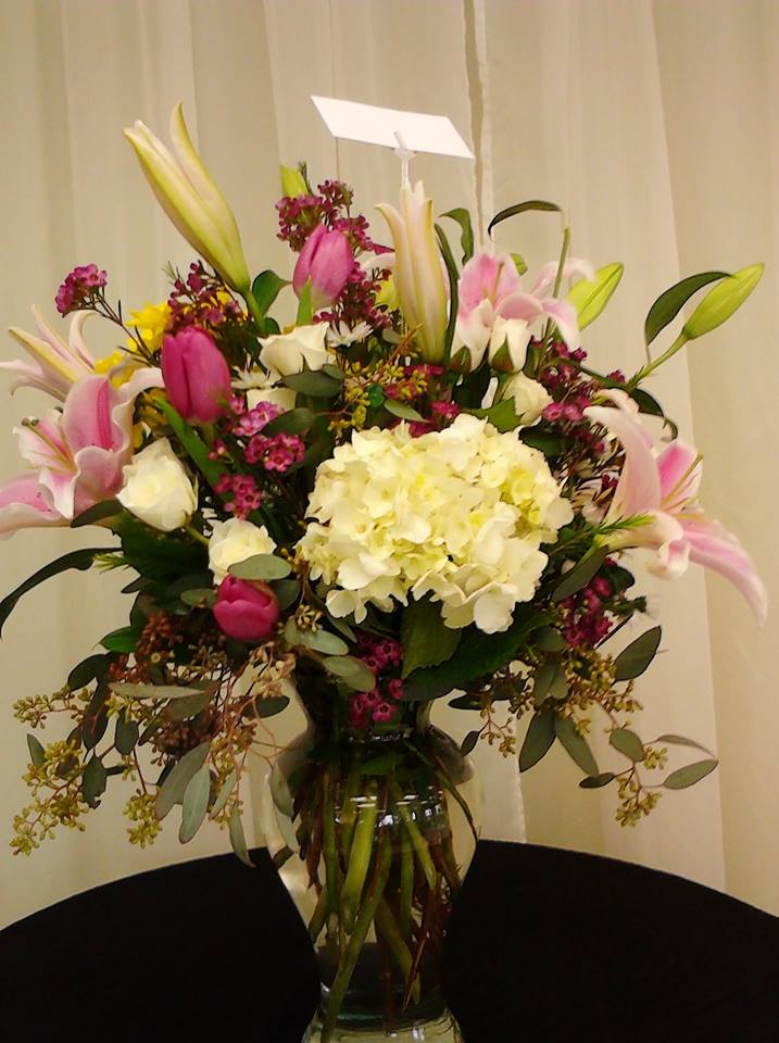 Beautiful mixed arrangement from Divine Ideas and Flowers For You in Edinburg, TX