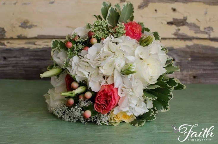 Exquisite bridal bouquet from Oran's Flower Shop in Kingston, TN