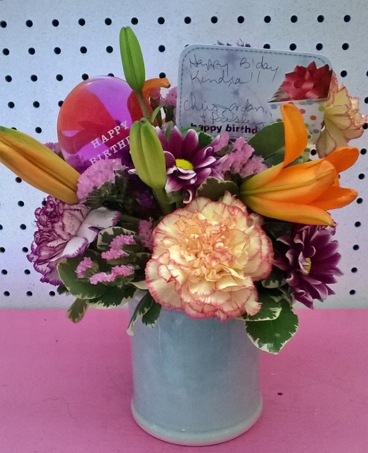 A 'Happy Birthday' wish from Wilma's Flowers in Jasper, AL