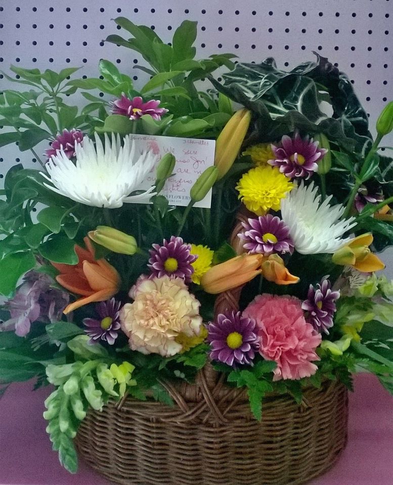 Basket of blooms from Wilma's Flowers in Jasper, AL