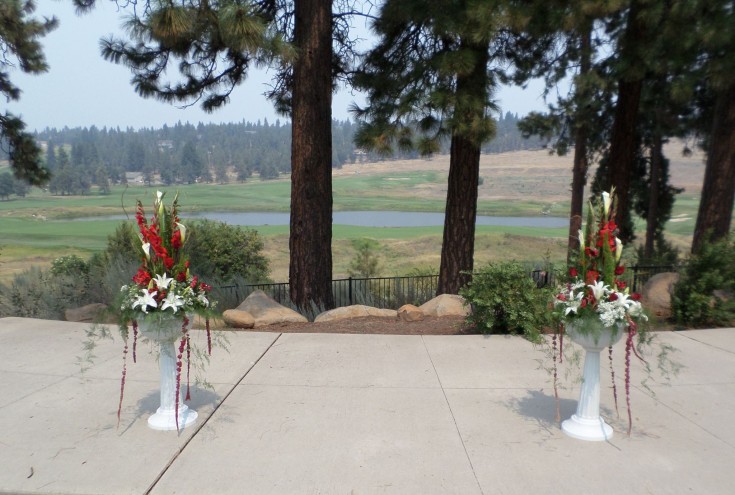 Gorgeous altar pieces from Klamath Flower Shop in Klamath Falls, OR