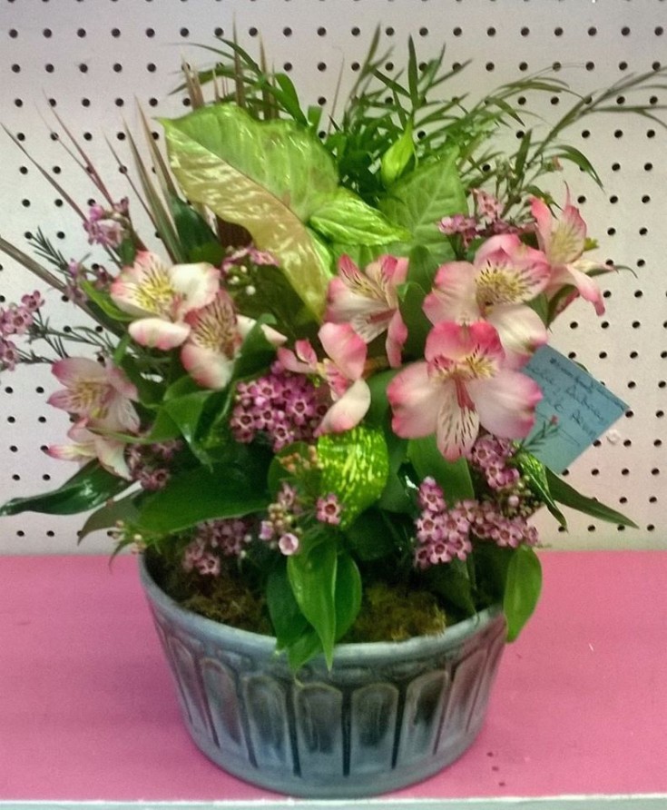 Lovely arrangement from Wilma's Flowers in Jasper, AL