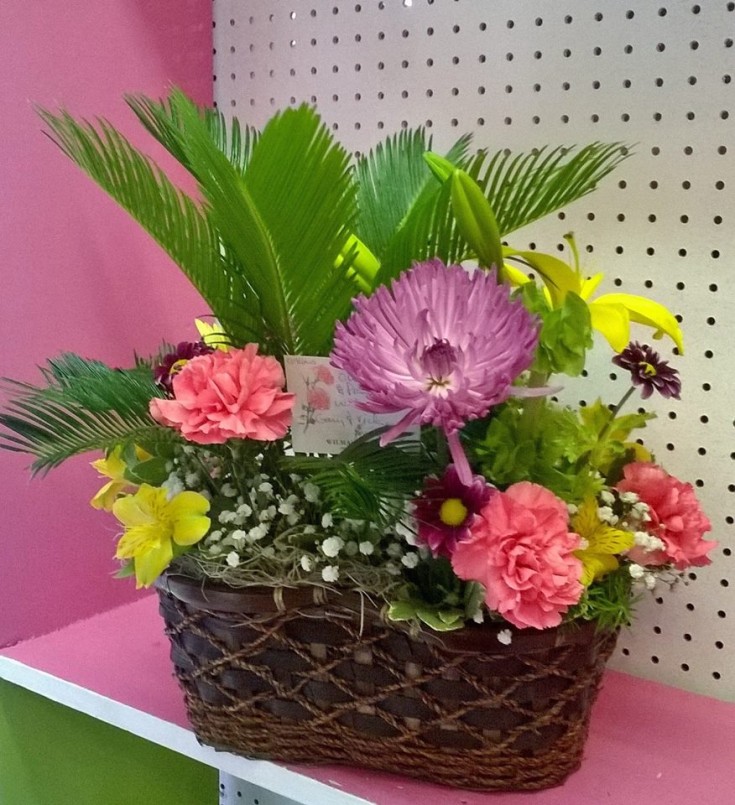 Excellent floral basket from Wilma's Flowers in Jasper, AL