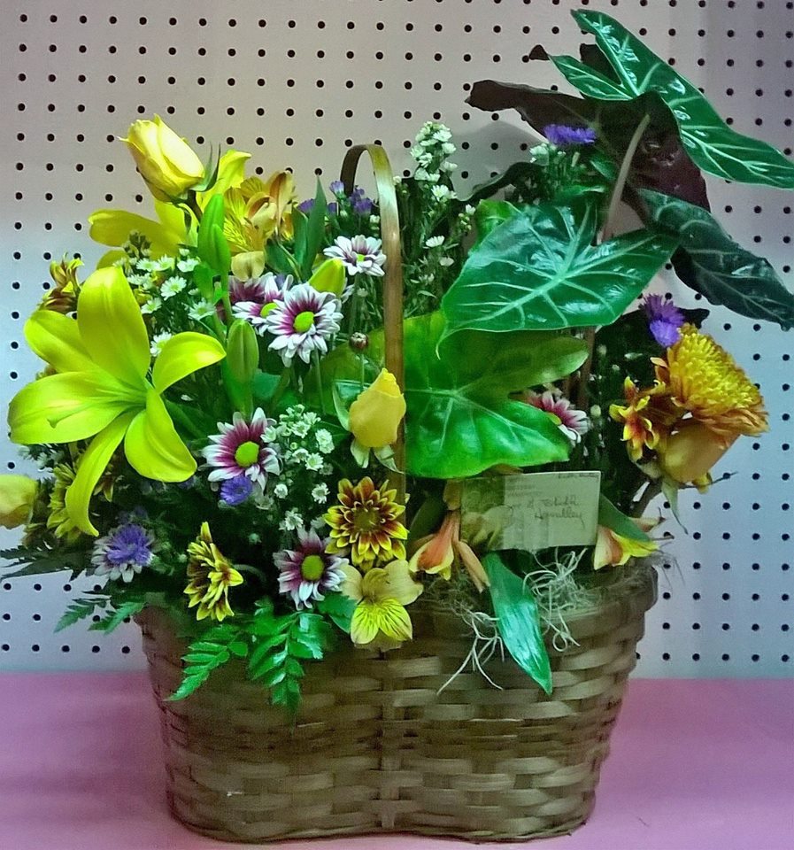 Flower basket from Wilma's Flowers in Jasper, AL