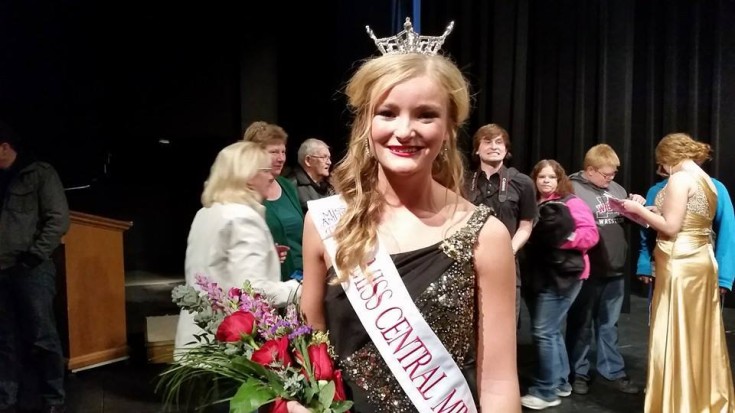 Presentation bouquet for Miss Central MN Pageant by Crow River Floral and Gifts in Hutchinson, MN